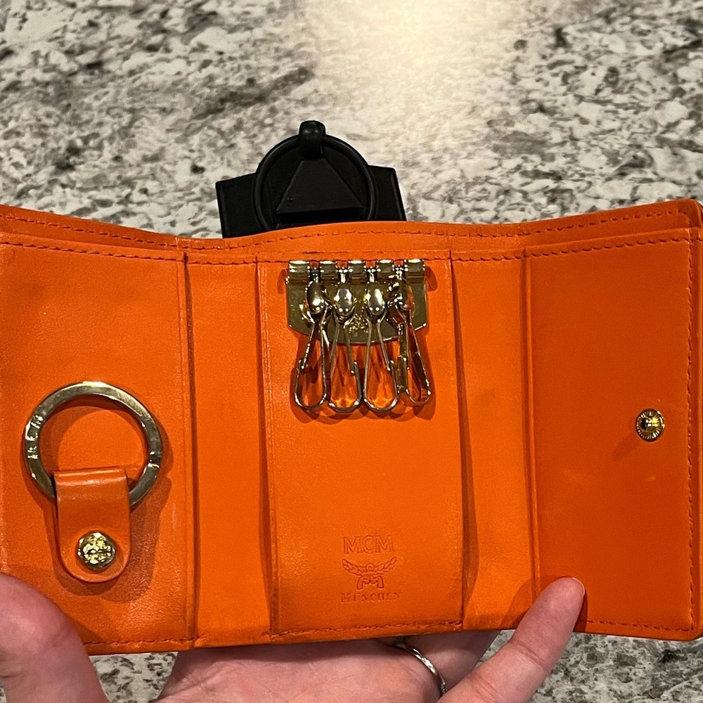 MCM Visetos Trifold Key holder Wallet - Picture 13 of 15